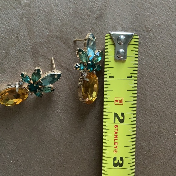 Pineapple Earrings - Picture 7 of 7